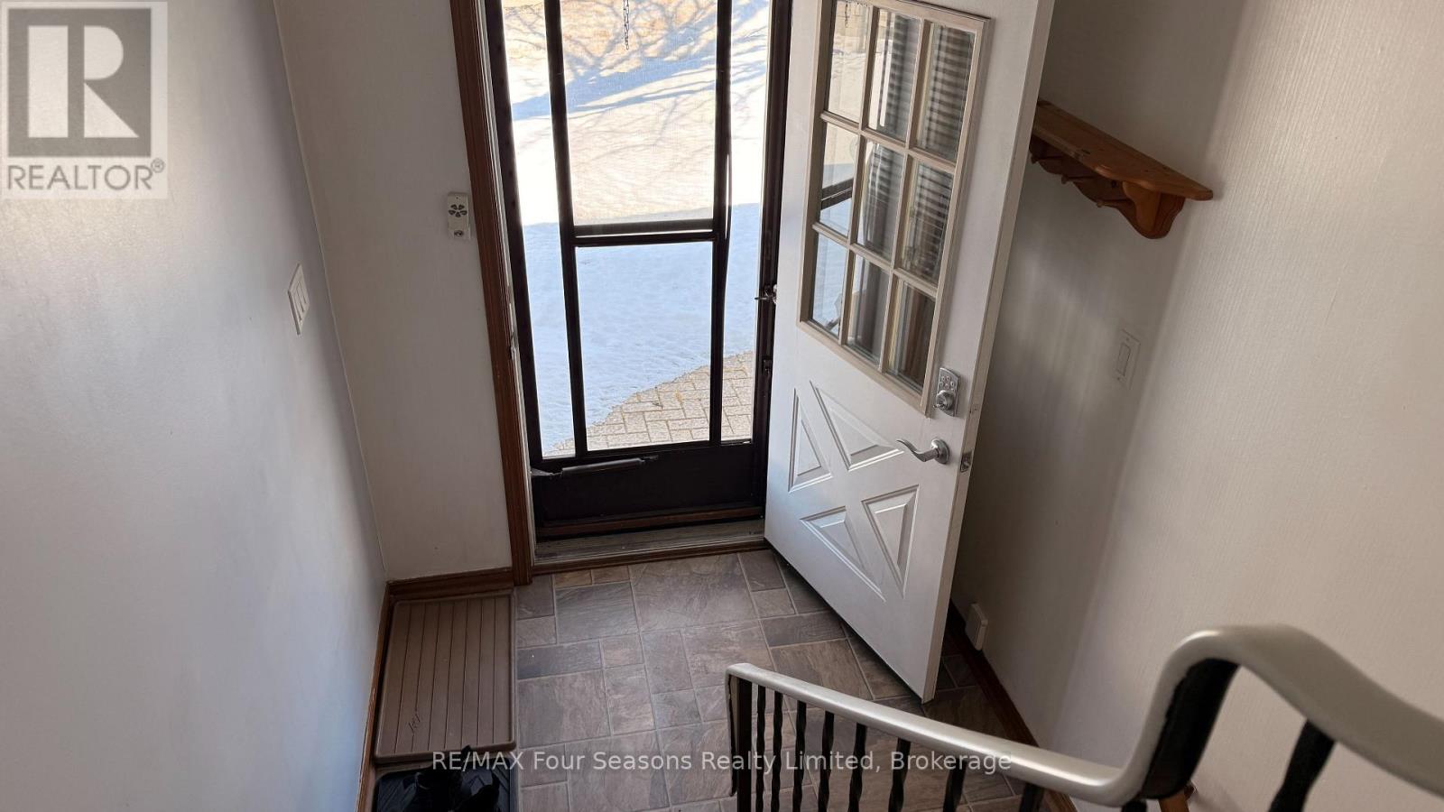 317 Bricker Street, Saugeen Shores, Ontario N0H 2C1 - Photo 9 - X12847768