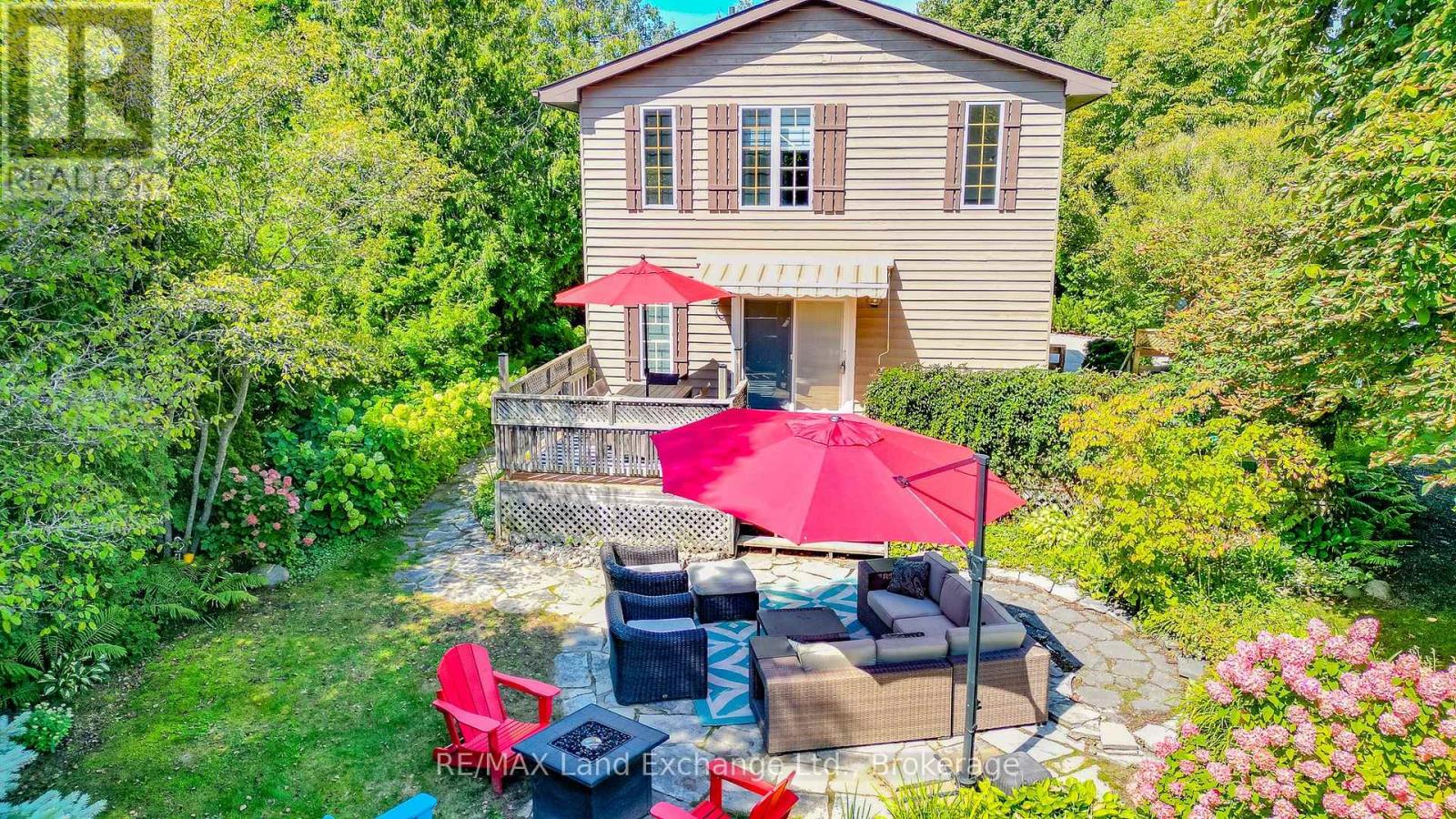 215 Island Street, Saugeen Shores, Ontario N0H 2L0 - Photo 4 - X12848256