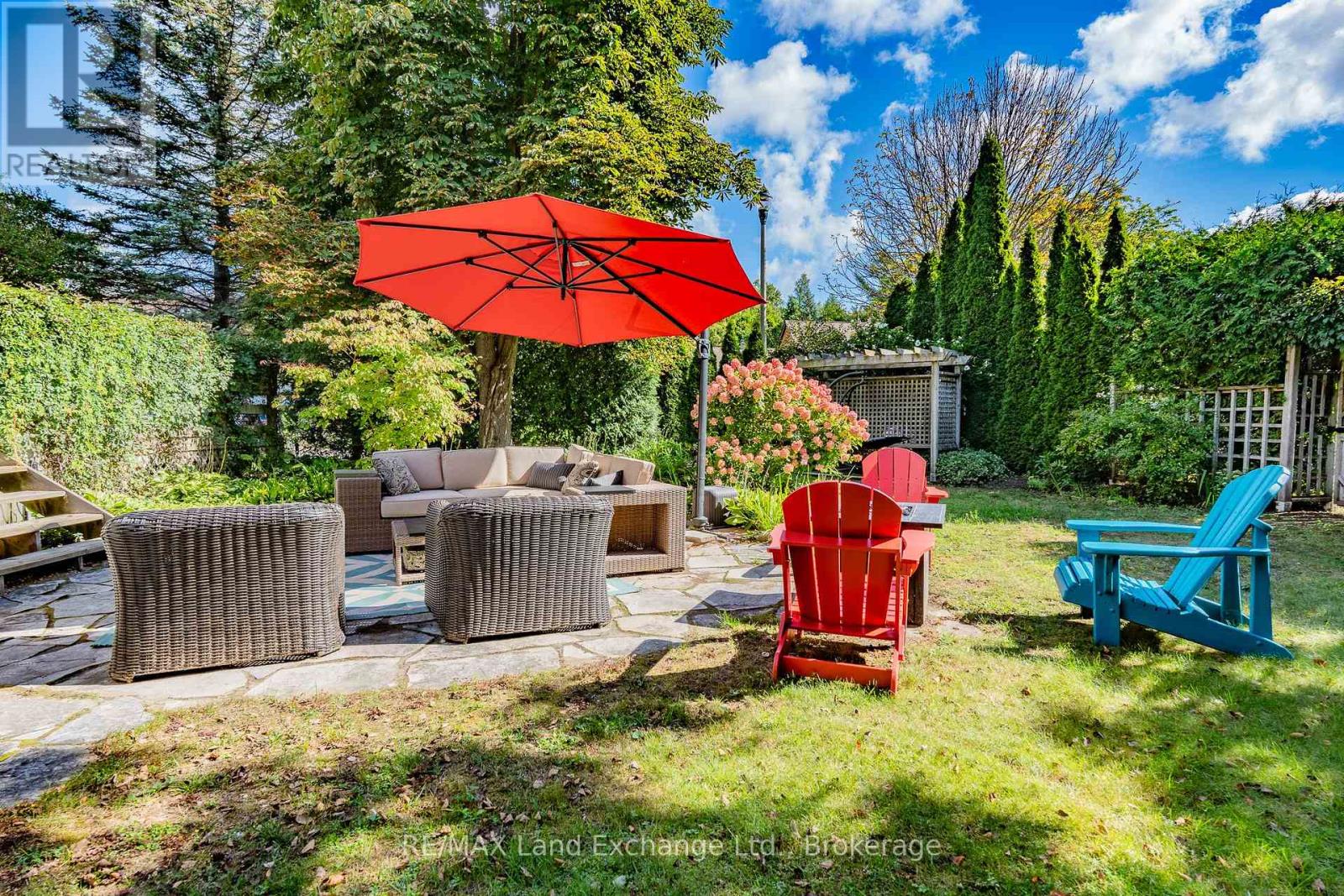 215 Island Street, Saugeen Shores, Ontario N0H 2L0 - Photo 7 - X12848256