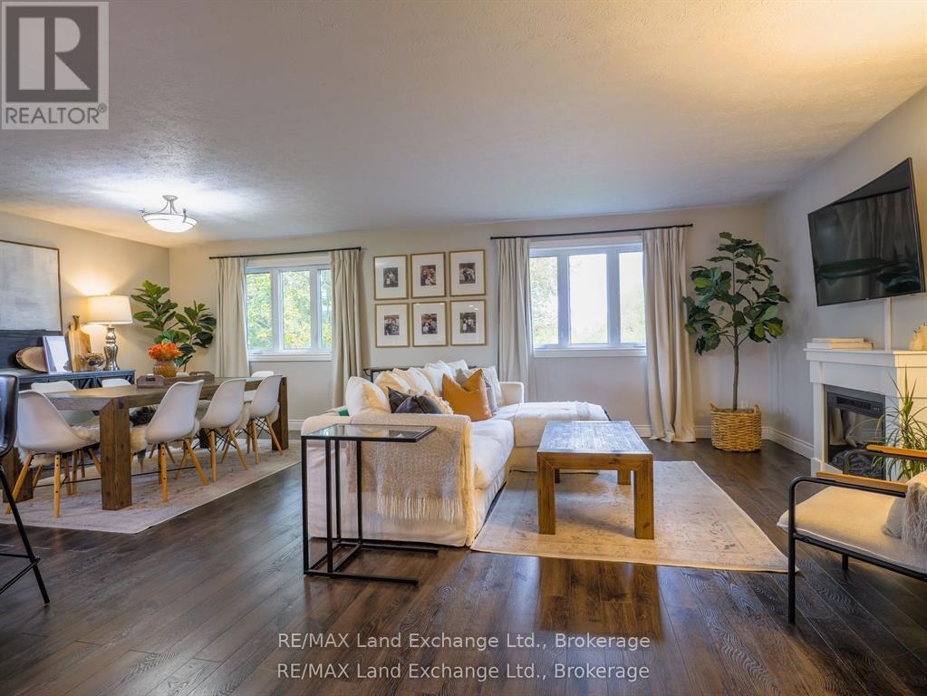 829 Highland Street, Saugeen Shores, Ontario N0H 2C2 - Photo 3 - X12850380