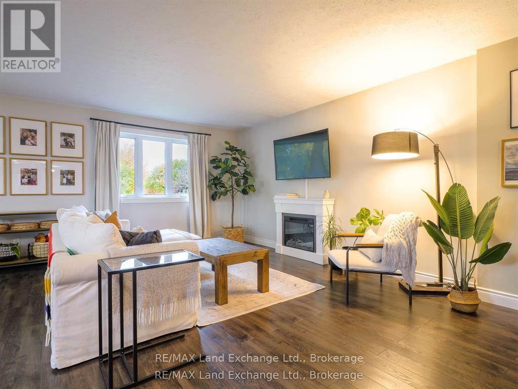 829 Highland Street, Saugeen Shores, Ontario N0H 2C2 - Photo 9 - X12850380