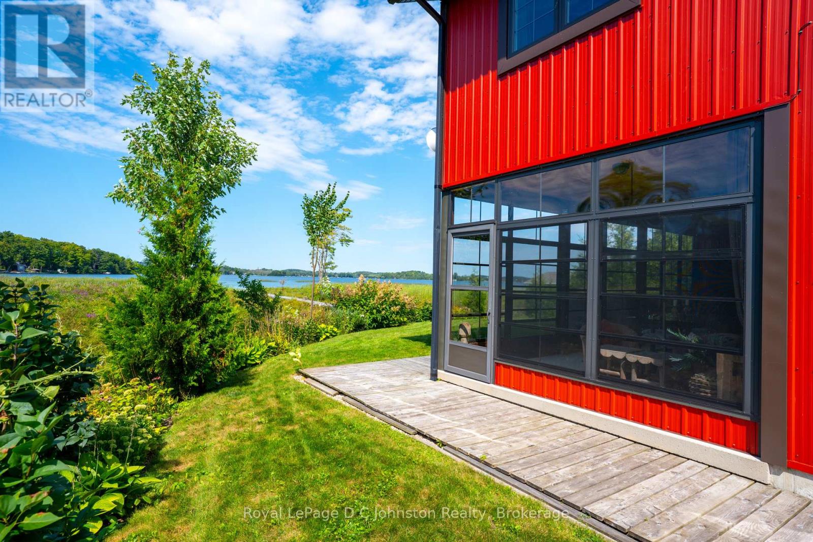11 Lake Drive, South Bruce Peninsula, Ontario N0H 1A0 - Photo 5 - X12850818
