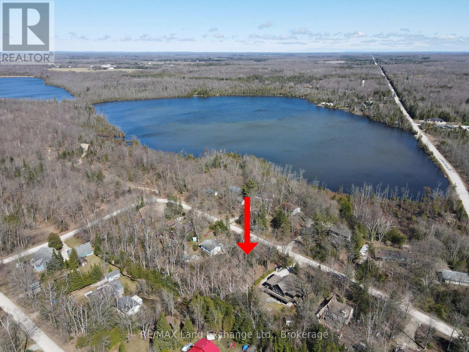 83 Silver Lake Crescent, South Bruce Peninsula, Ontario N0H 2G0 - Photo 6 - X12860084
