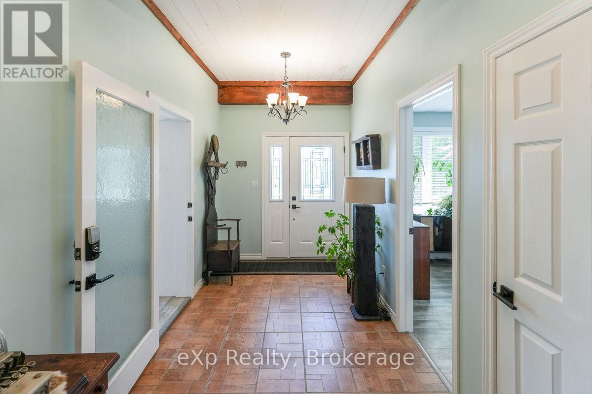 149 Mallory Beach Road, South Bruce Peninsula, Ontario N0H 2T0 - Photo 5 - X12869472