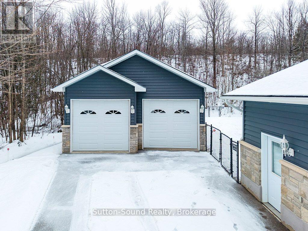 505396 Grey Road 1 Road, Georgian Bluffs, Ontario N0H 2T0 - Photo 3 - X12870196