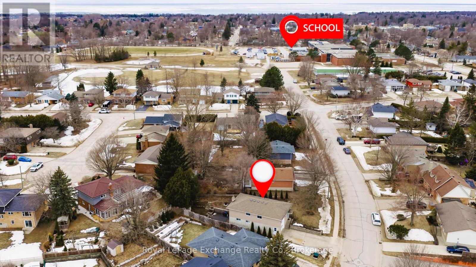 586 Mill Creek Road, Saugeen Shores, Ontario N0H 2C4 - Photo 3 - X12871344