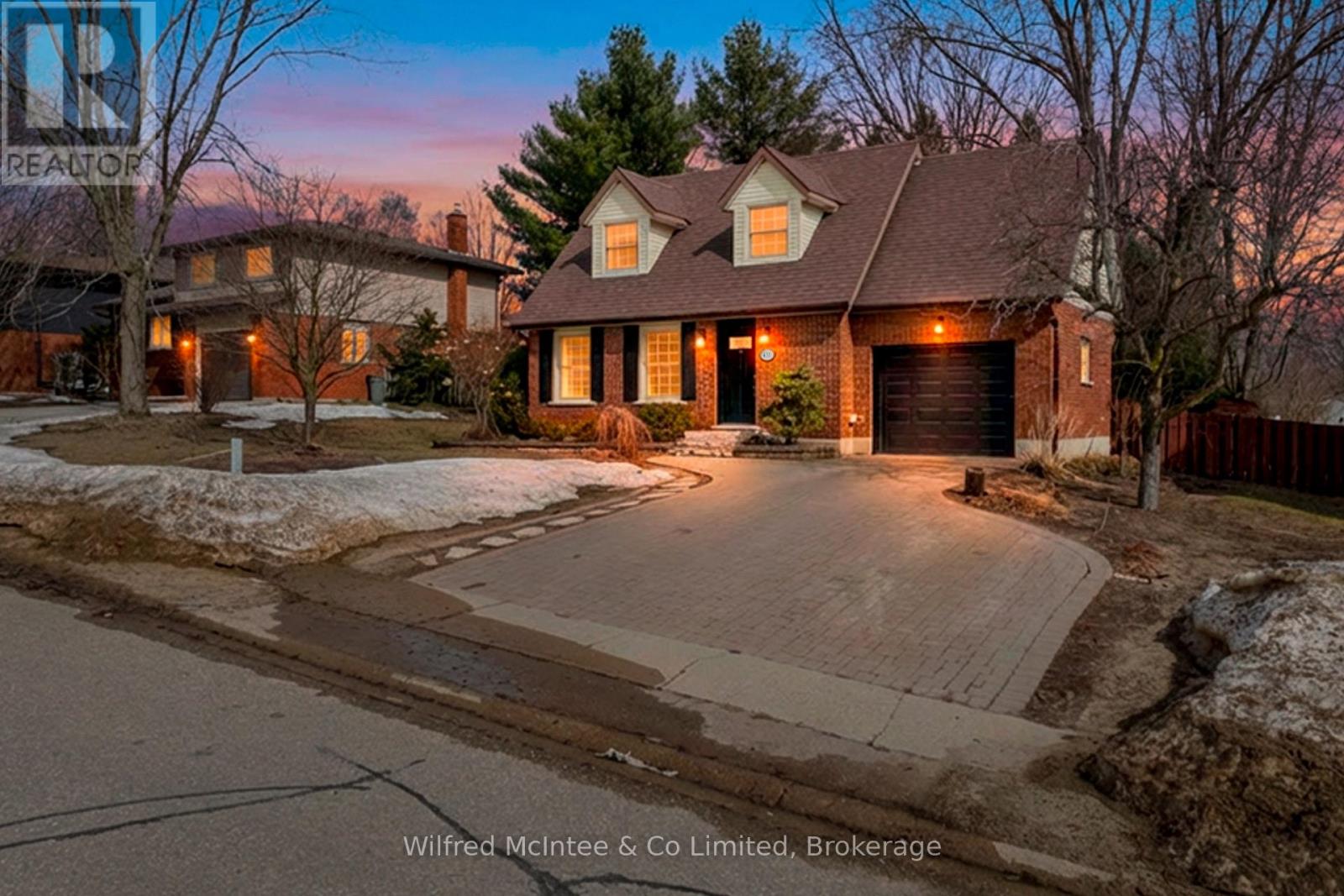 431 Thede Drive, Saugeen Shores, Ontario N0H 2C4 - Photo 1 - X12871748