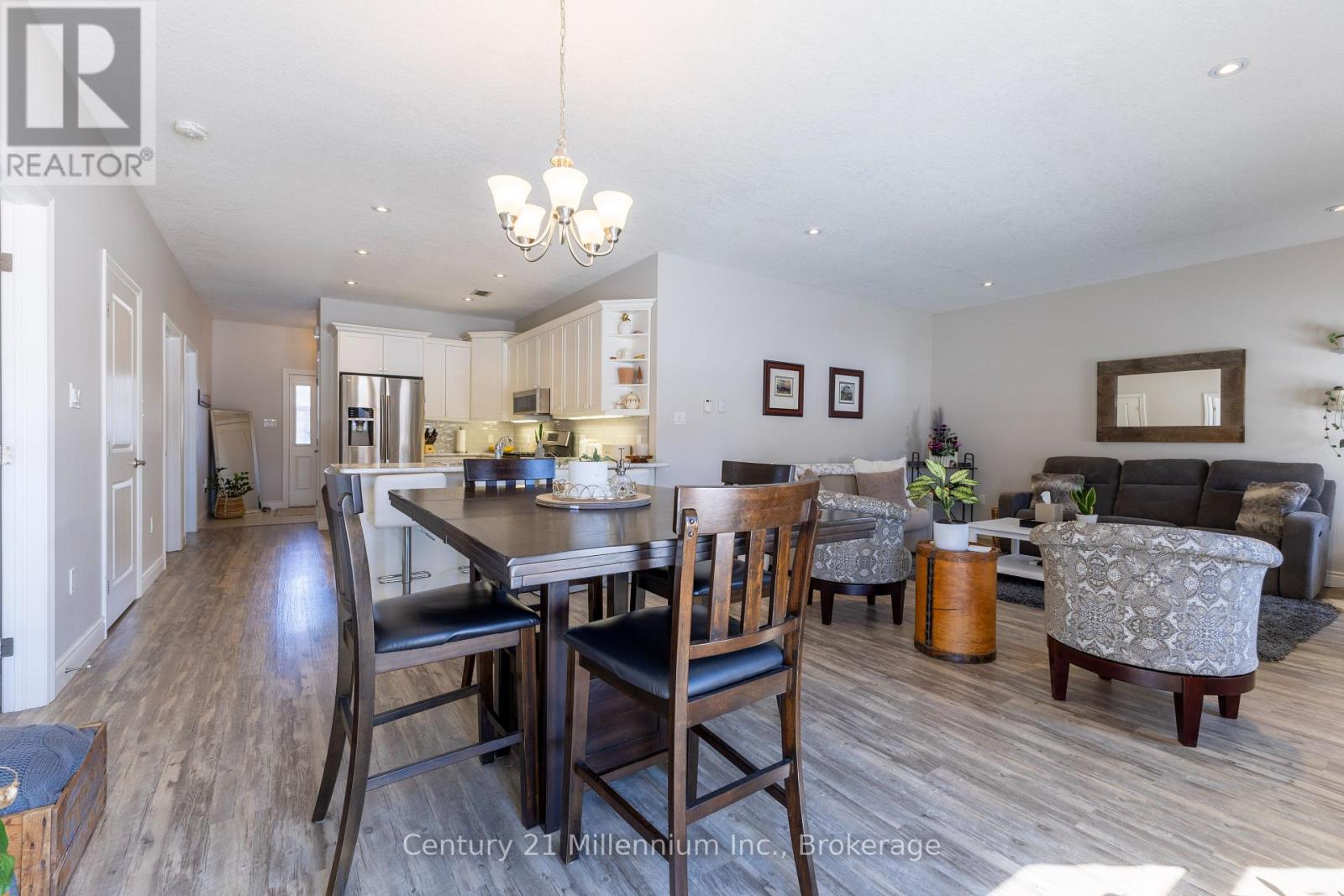 11 - 1050 Waterloo Street, Saugeen Shores, Ontario N0H 2C3 - Photo 9 - X12872122