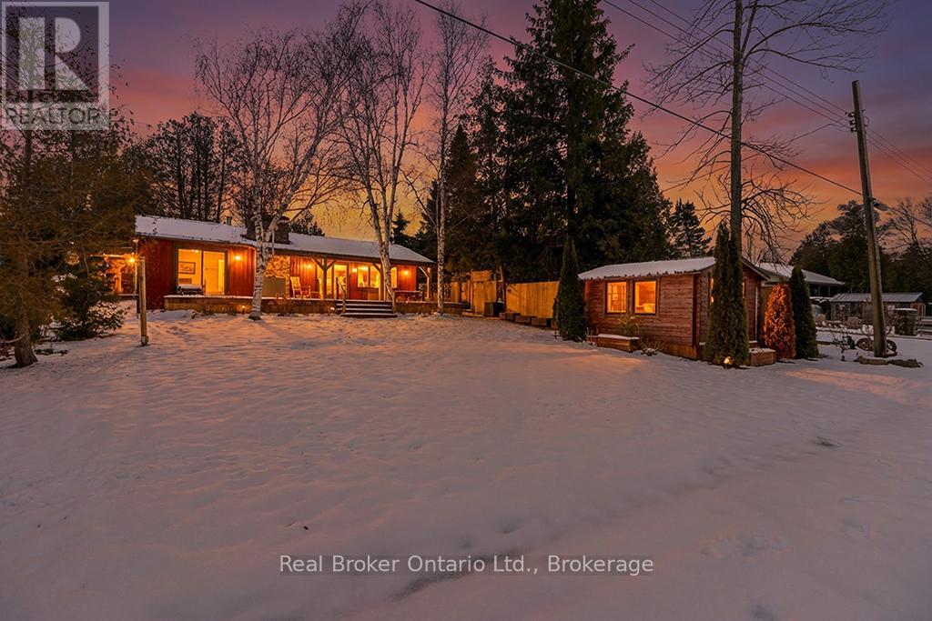111 Wilson Drive, Georgian Bluffs, Ontario N0H 2T0 - Photo 2 - X12877764