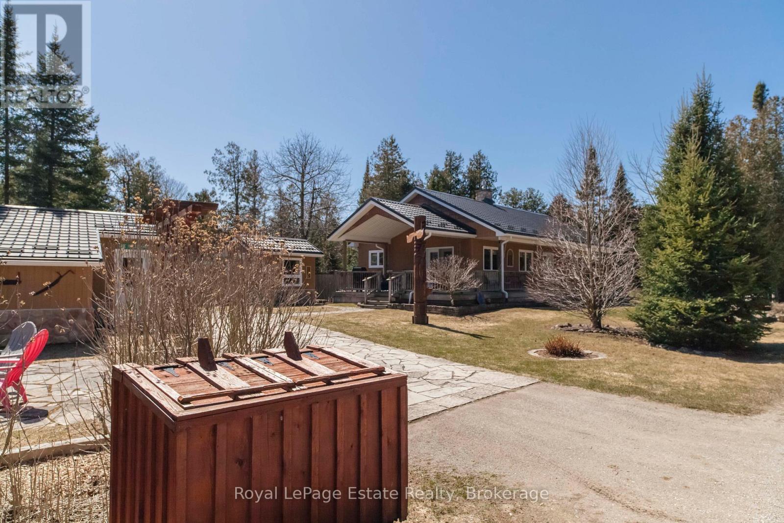 204 Seventh Street N, South Bruce Peninsula, Ontario N0H 2G0 - Photo 7 - X12877866