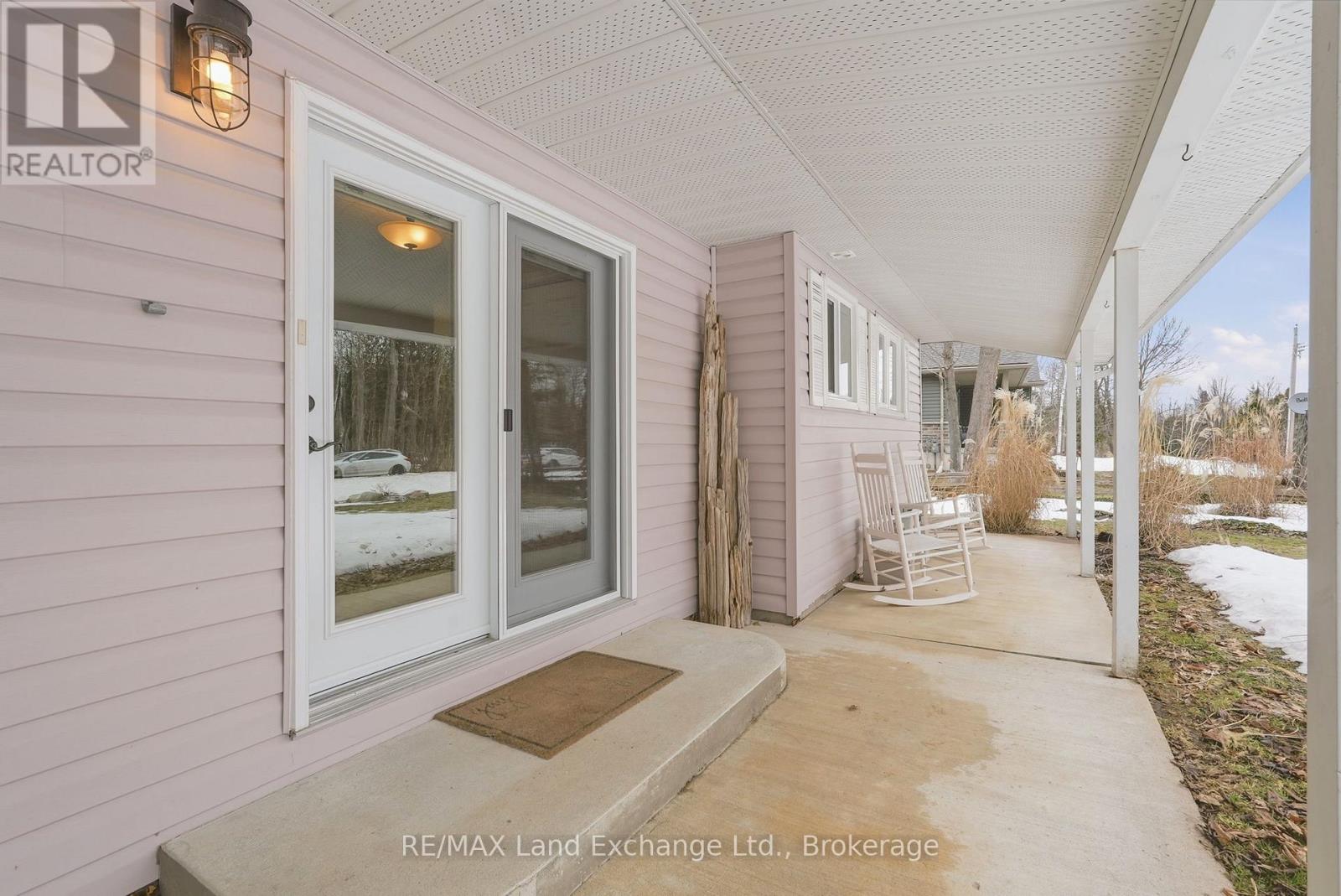 26 Mapleport Crescent, South Bruce Peninsula, Ontario N0H 2G0 - Photo 5 - X12878268