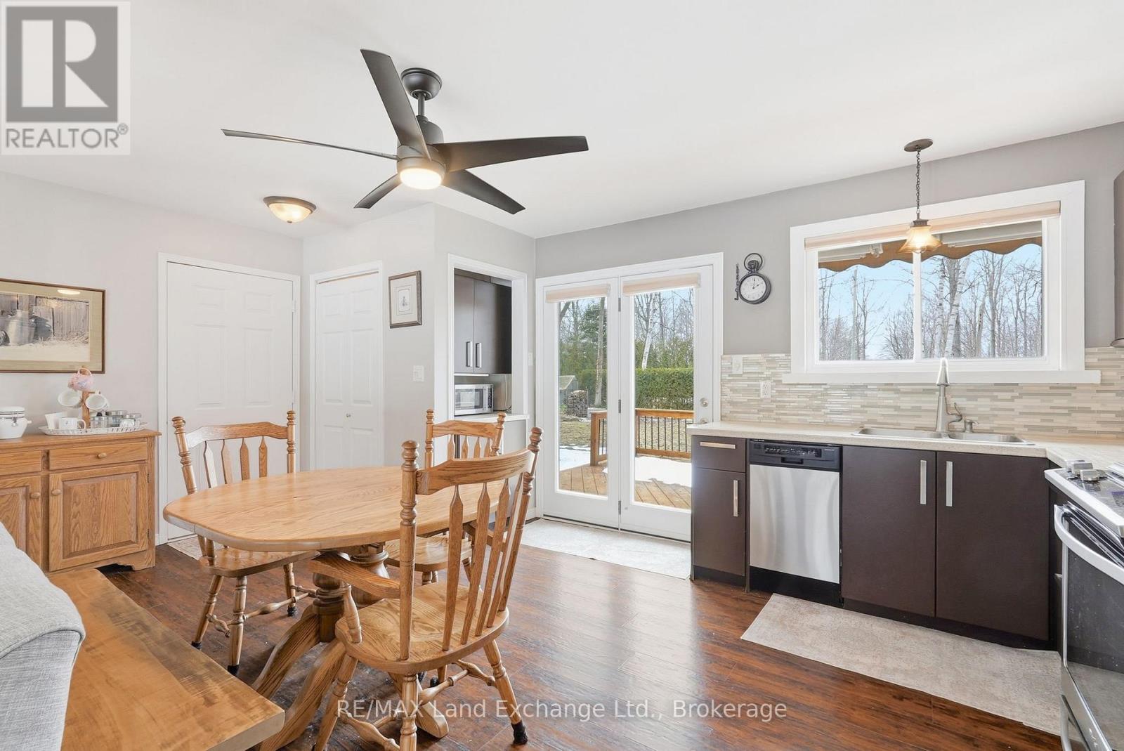 26 Mapleport Crescent, South Bruce Peninsula, Ontario N0H 2G0 - Photo 9 - X12878268