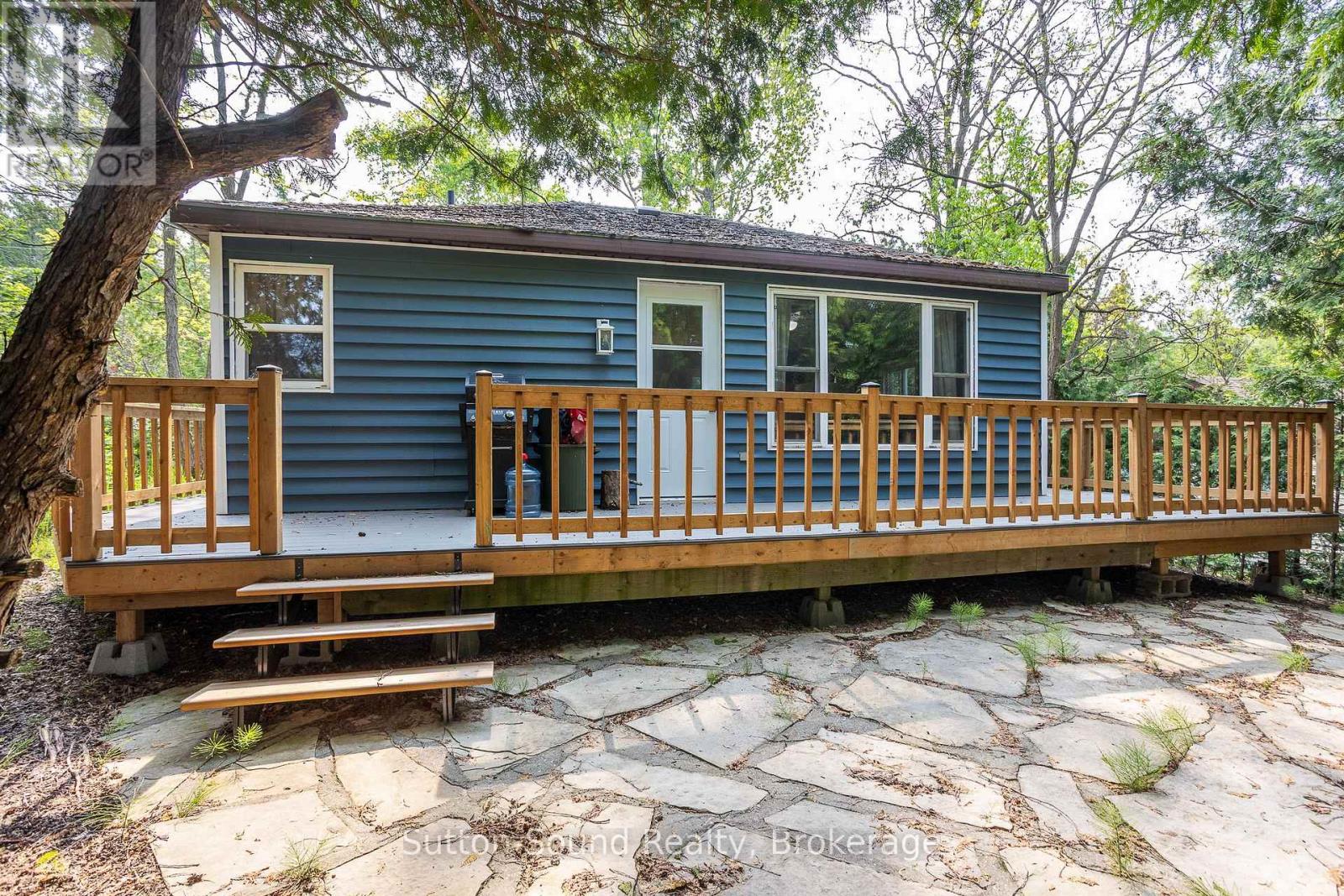 1055 2nd Avenue S, Native Leased Lands, Ontario N0H 2G0 - Photo 3 - X12887684