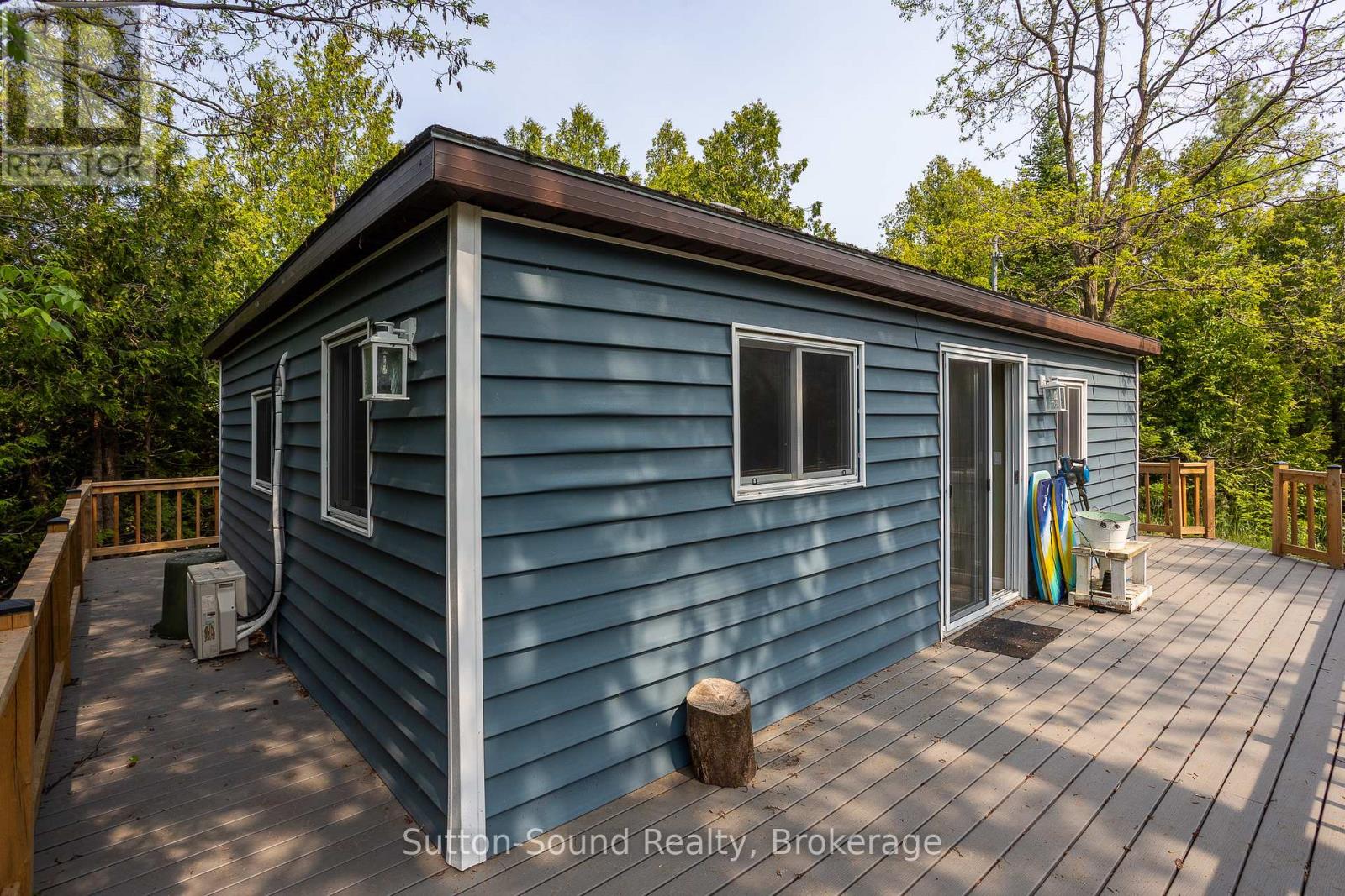 1055 2nd Avenue S, Native Leased Lands, Ontario N0H 2G0 - Photo 5 - X12887684