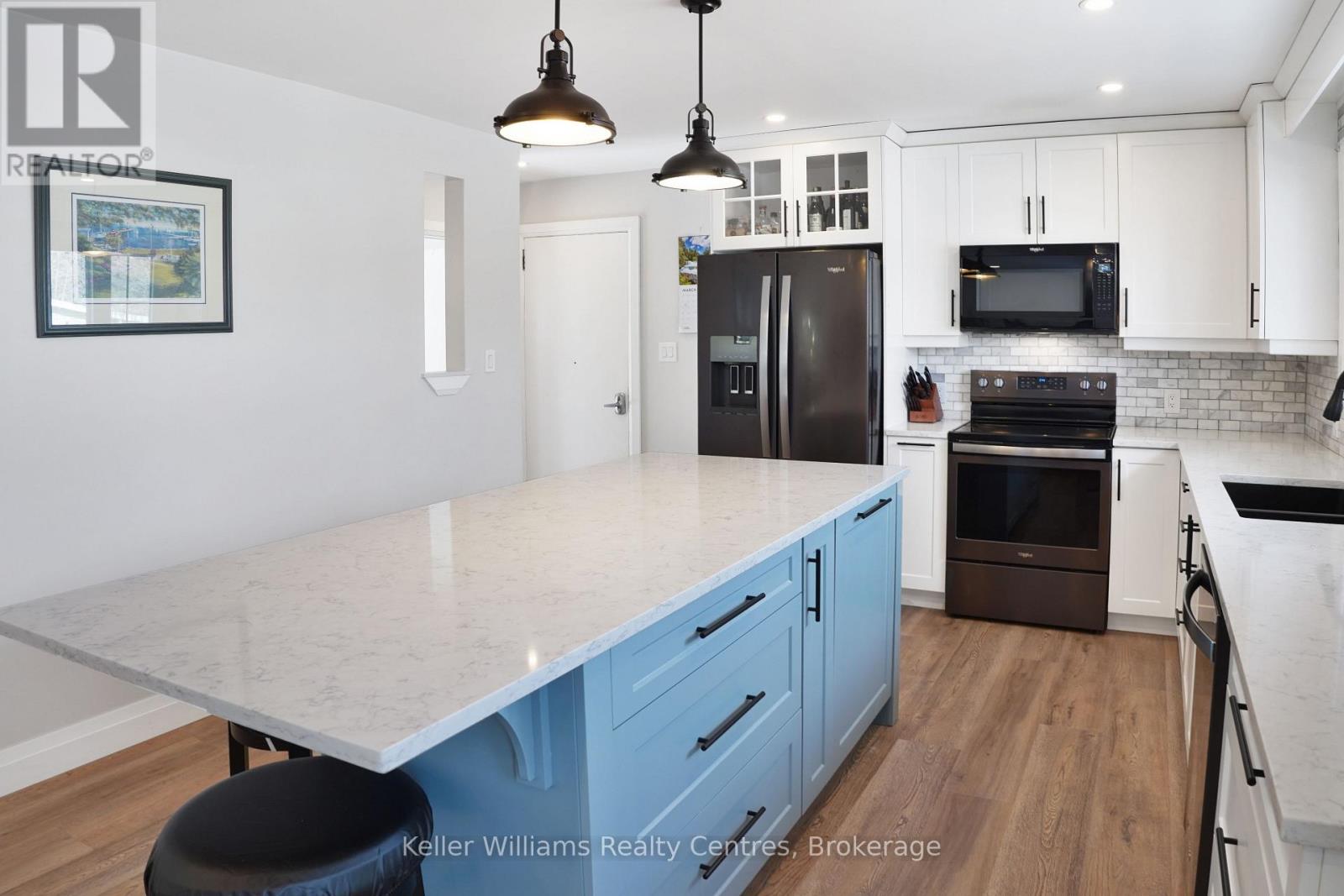 458 Market Street, Saugeen Shores, Ontario N0H 2C2 - Photo 6 - X12888222