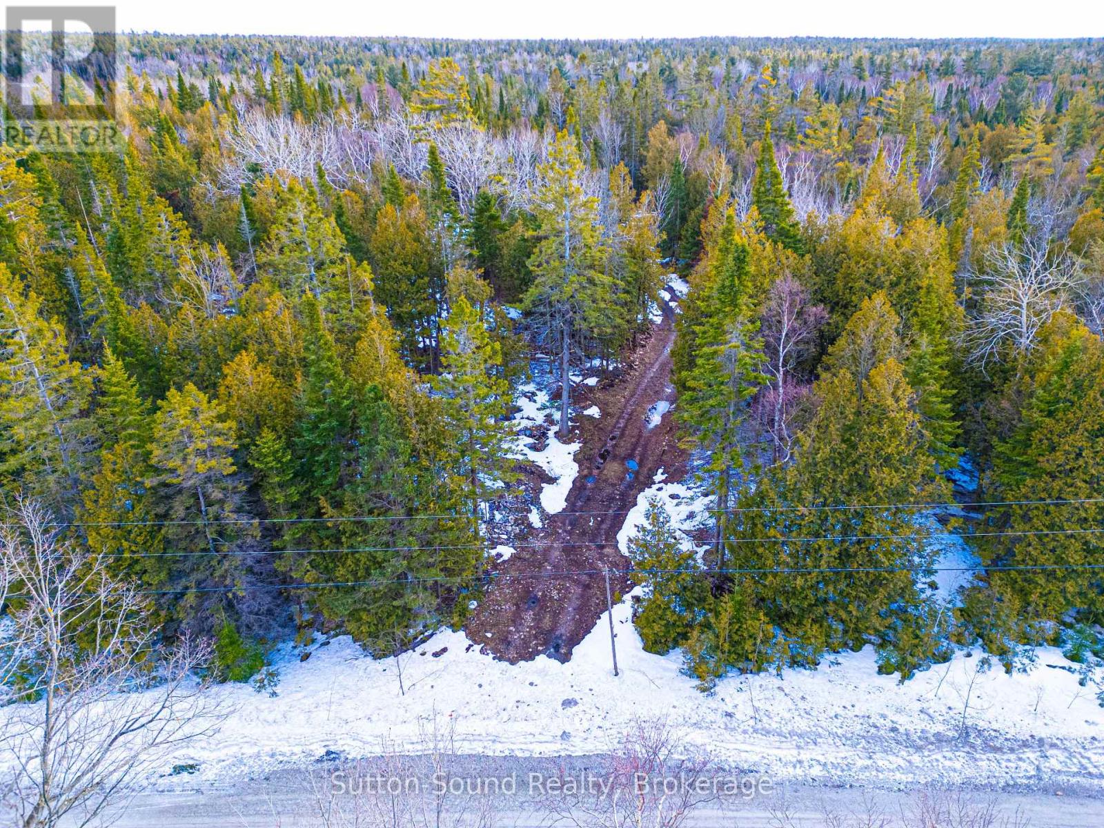 379 Elm Road, South Bruce Peninsula, Ontario N0H 2T0 - Photo 8 - X12889538