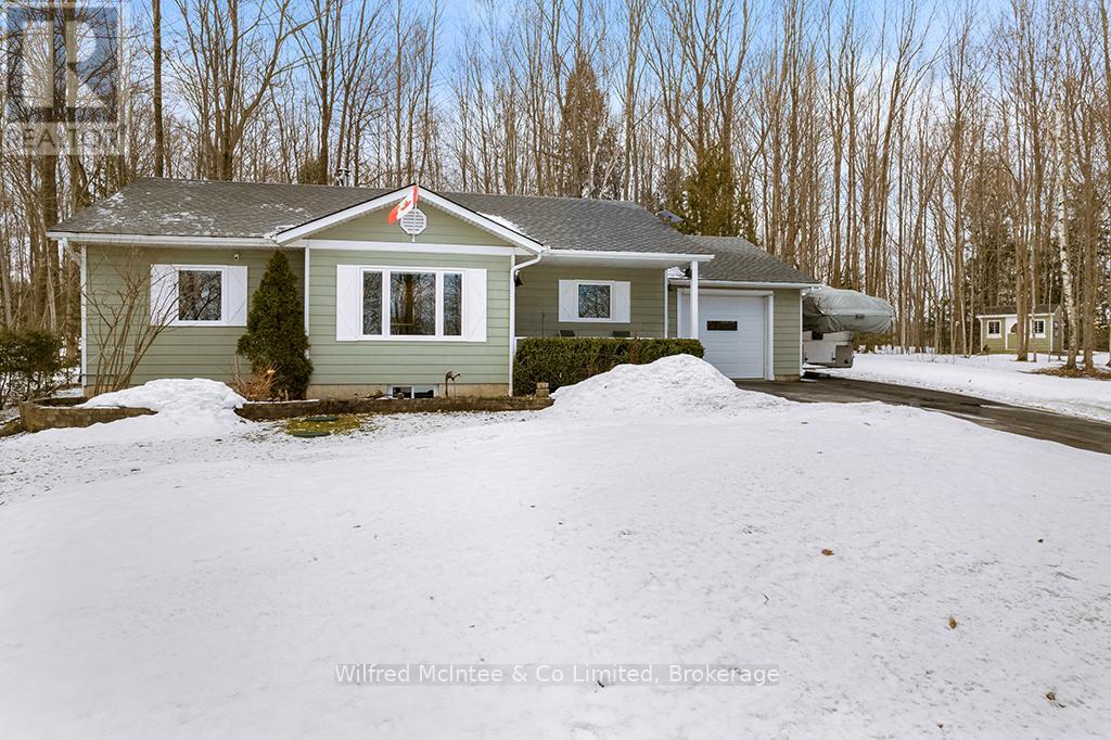 24 Shore Drive, South Bruce Peninsula, Ontario N0H 1A0 - Photo 8 - X12890586