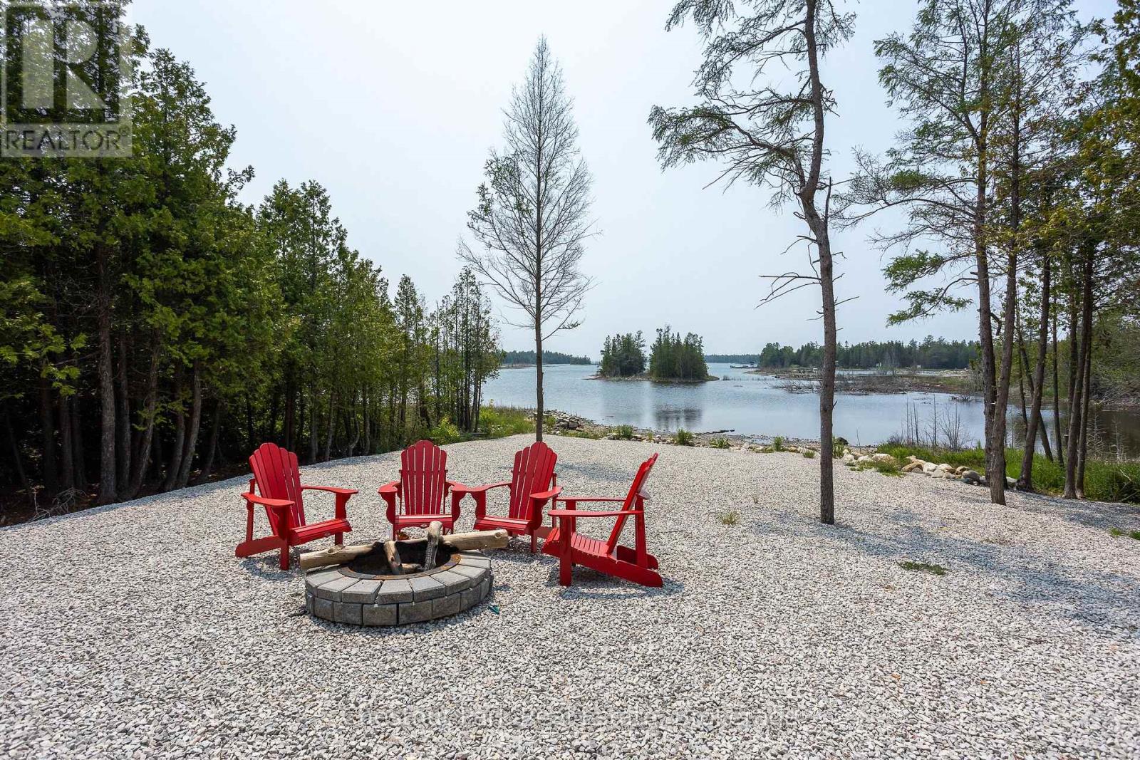 277 Eagle Road, Northern Bruce Peninsula, Ontario N0H 2R0 - Photo 7 - X12898630