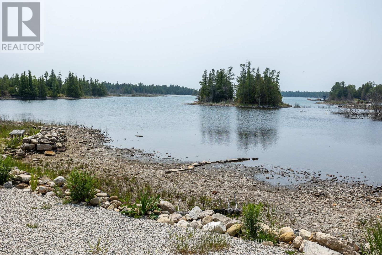 277 Eagle Road, Northern Bruce Peninsula, Ontario N0H 2R0 - Photo 8 - X12898630