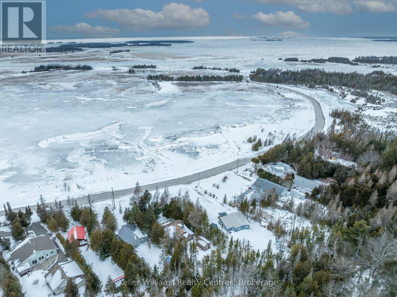 77 SHORELINE AVENUE, South Bruce Peninsula, Ontario