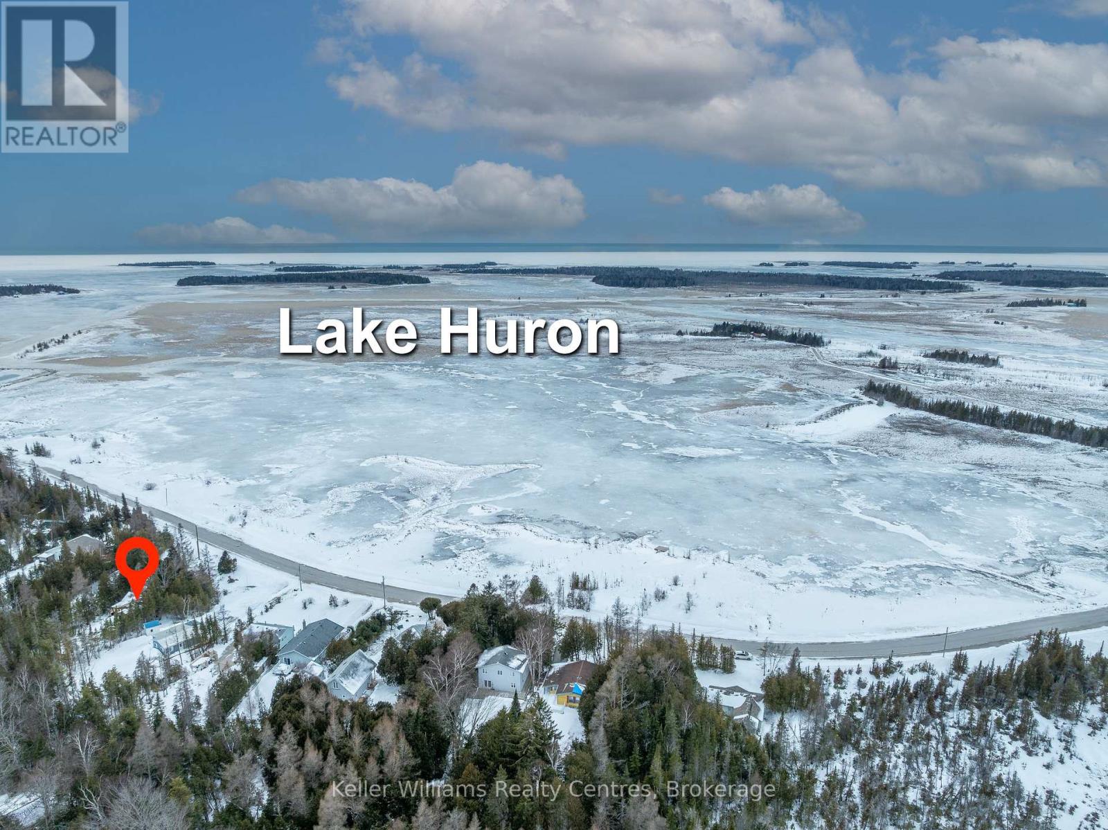 77 Shoreline Avenue, South Bruce Peninsula, Ontario N0H 2T0 - Photo 2 - X12901538