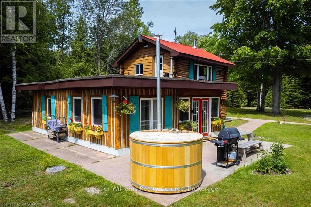 31 Montrose Street, South Bruce Peninsula, Ontario N0H 2T0 - Photo 8 - X12901562