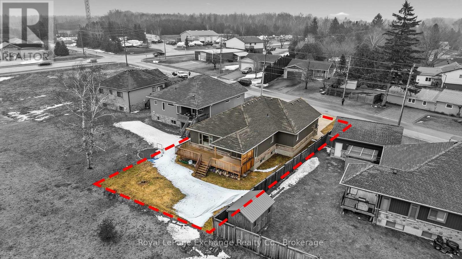 56 Chesley Street, Saugeen Shores, Ontario N0H 2L0 - Photo 5 - X12912312