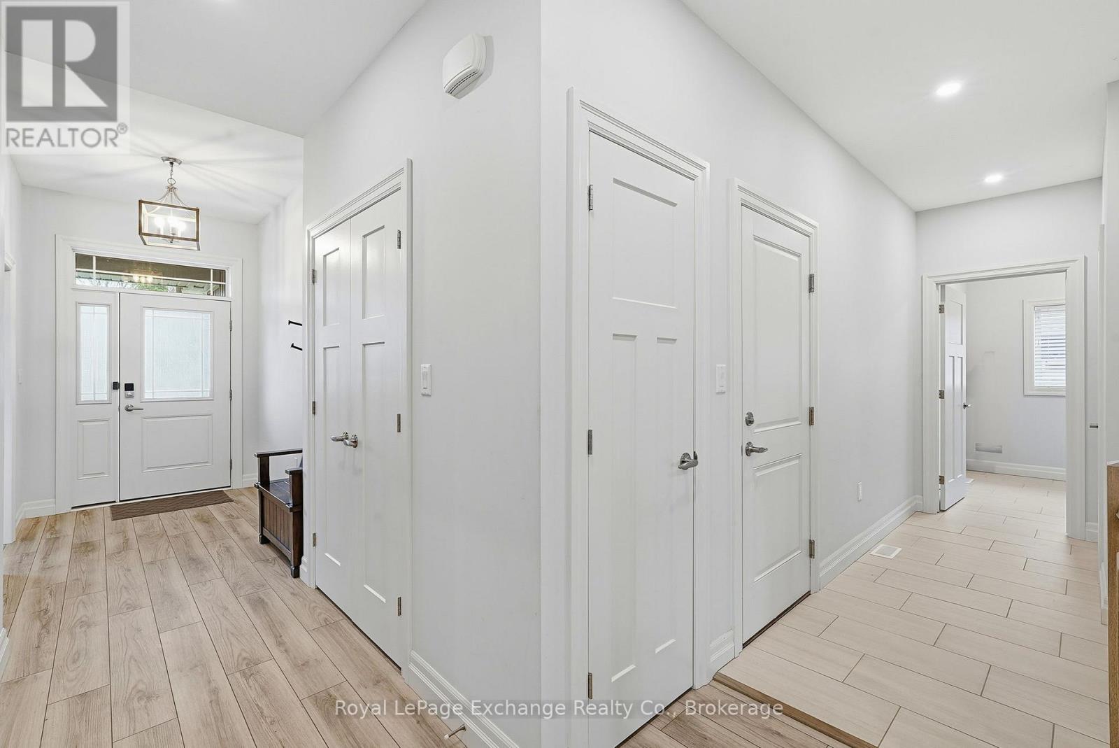 56 Chesley Street, Saugeen Shores, Ontario N0H 2L0 - Photo 9 - X12912312