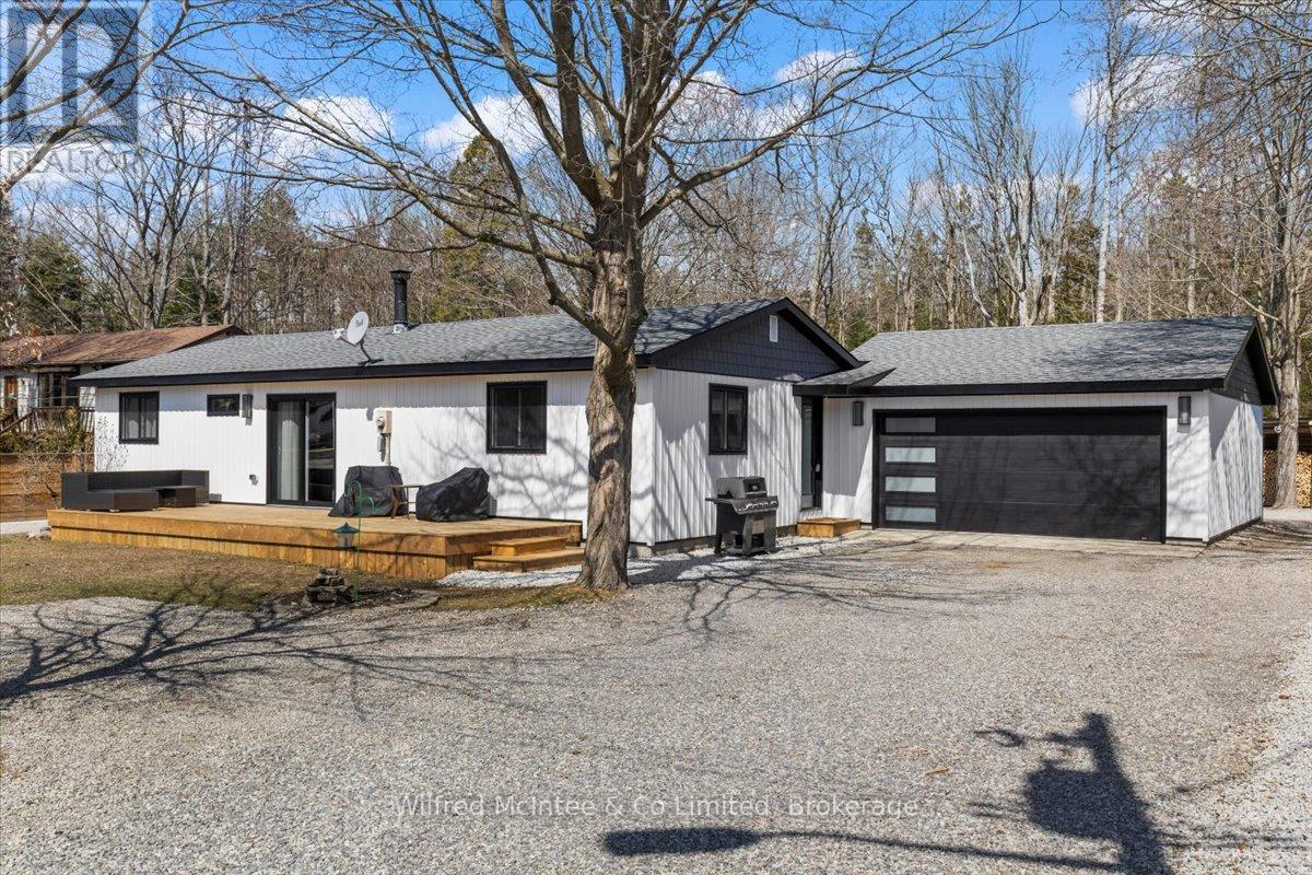 38 Allister Place, South Bruce Peninsula, Ontario N0H 2G0 - Photo 1 - X12923278