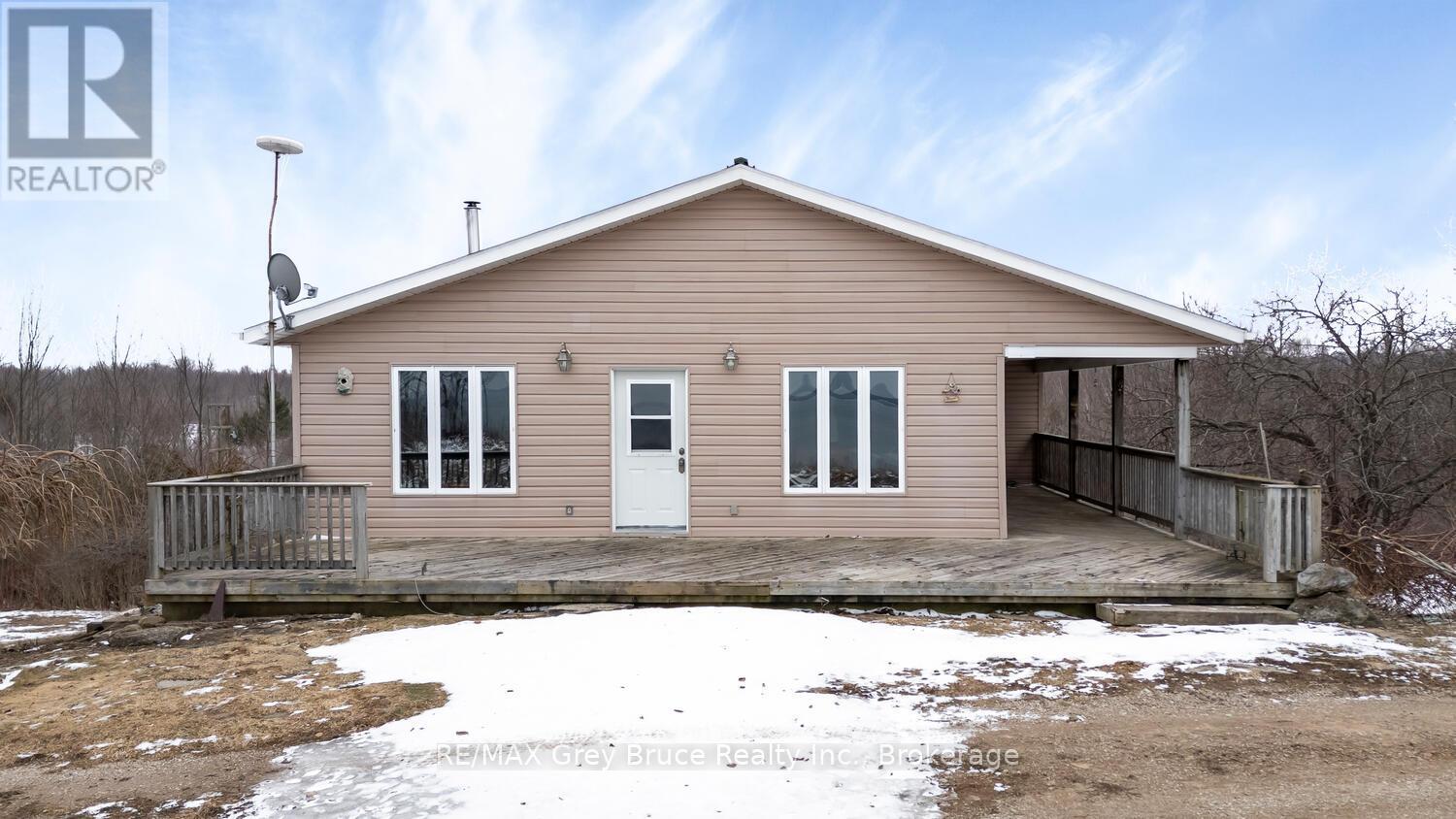 504240 Grey Road 1 Road W, Georgian Bluffs, Ontario N0H 2T0 - Photo 8 - X12932538
