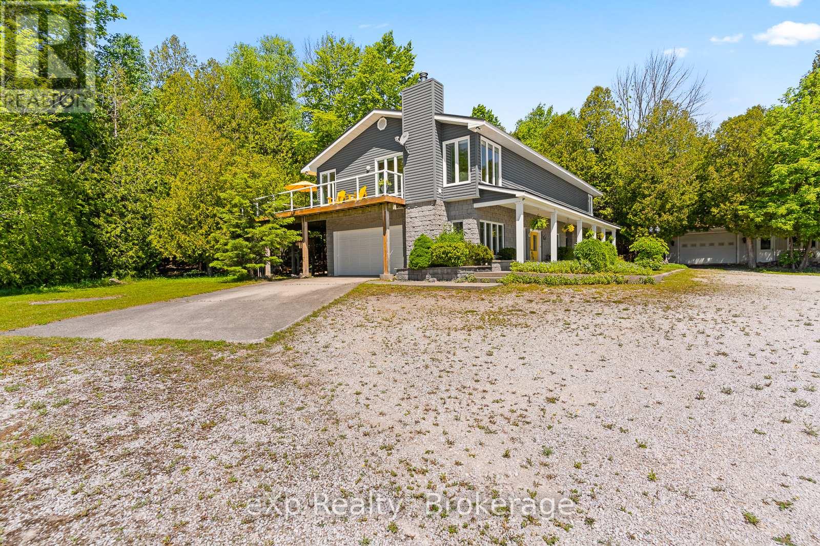 900 Berford Street, South Bruce Peninsula, Ontario N0H 2T0 - Photo 3 - X12934088
