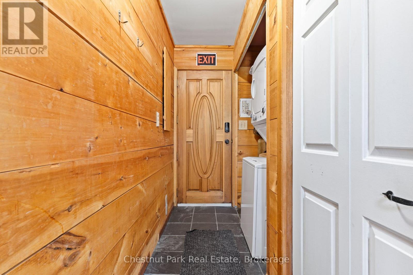 139 Huron Drive, Northern Bruce Peninsula, Ontario N0H 2R0 - Photo 7 - X12935108
