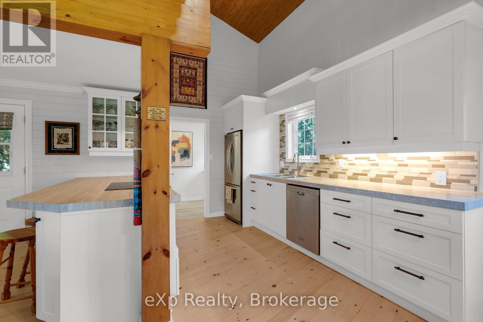 850 Pike Bay Road, Northern Bruce Peninsula, Ontario N0H 2T0 - Photo 8 - X12935672