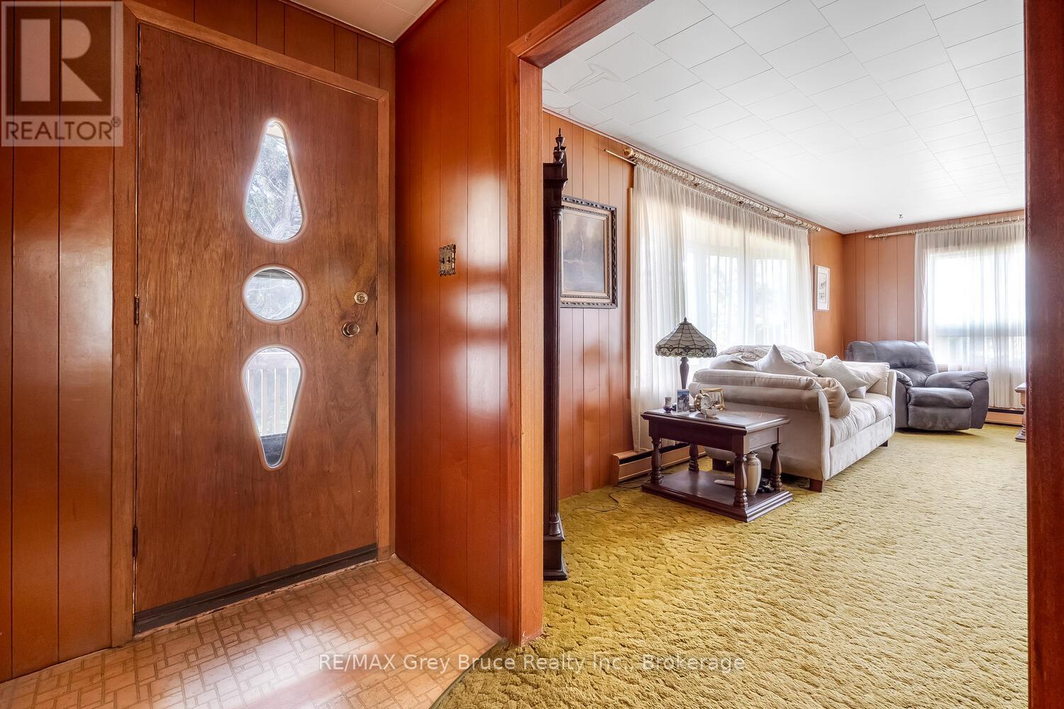 7382 Highway 6, Northern Bruce Peninsula, Ontario N0H 2R0 - Photo 7 - X12937992