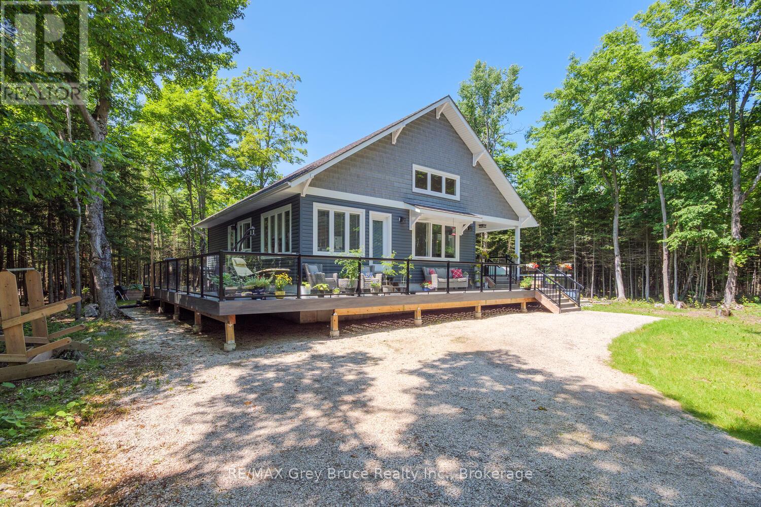 110 Maple Golf Crescent, Northern Bruce Peninsula, Ontario N0H 2R0 - Photo 6 - X12937998