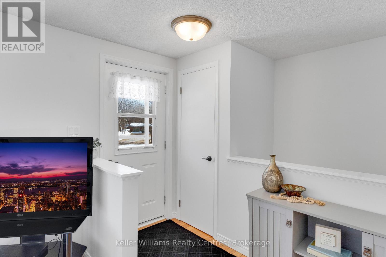 361063 Concession 16, Georgian Bluffs, Ontario N0H 2T0 - Photo 6 - X12940032