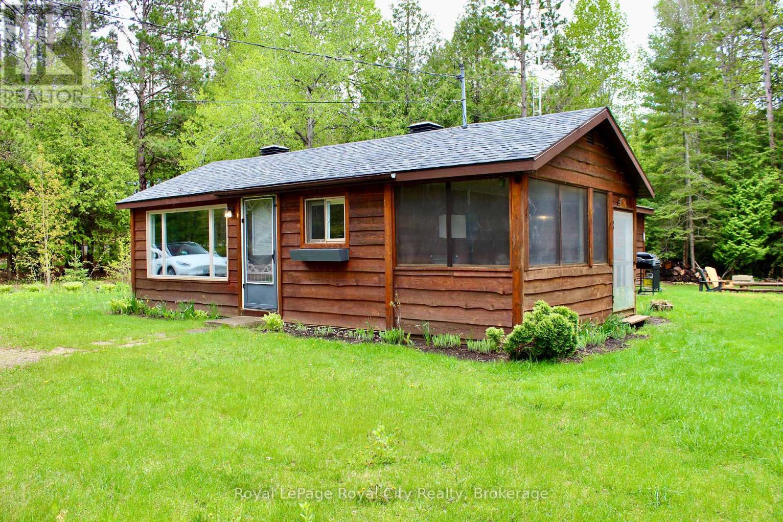 6339 6 Highway, Northern Bruce Peninsula, Ontario N0H 2R0 - Photo 2 - X12942826