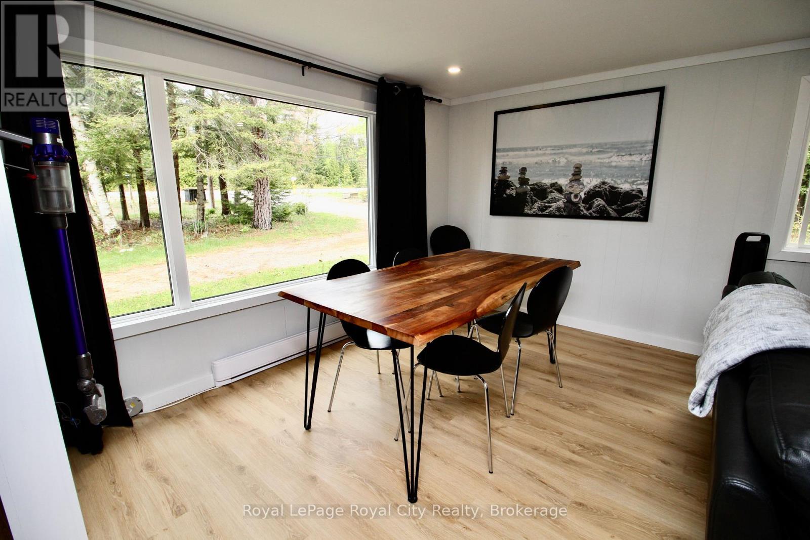 6339 6 Highway, Northern Bruce Peninsula, Ontario N0H 2R0 - Photo 9 - X12942826