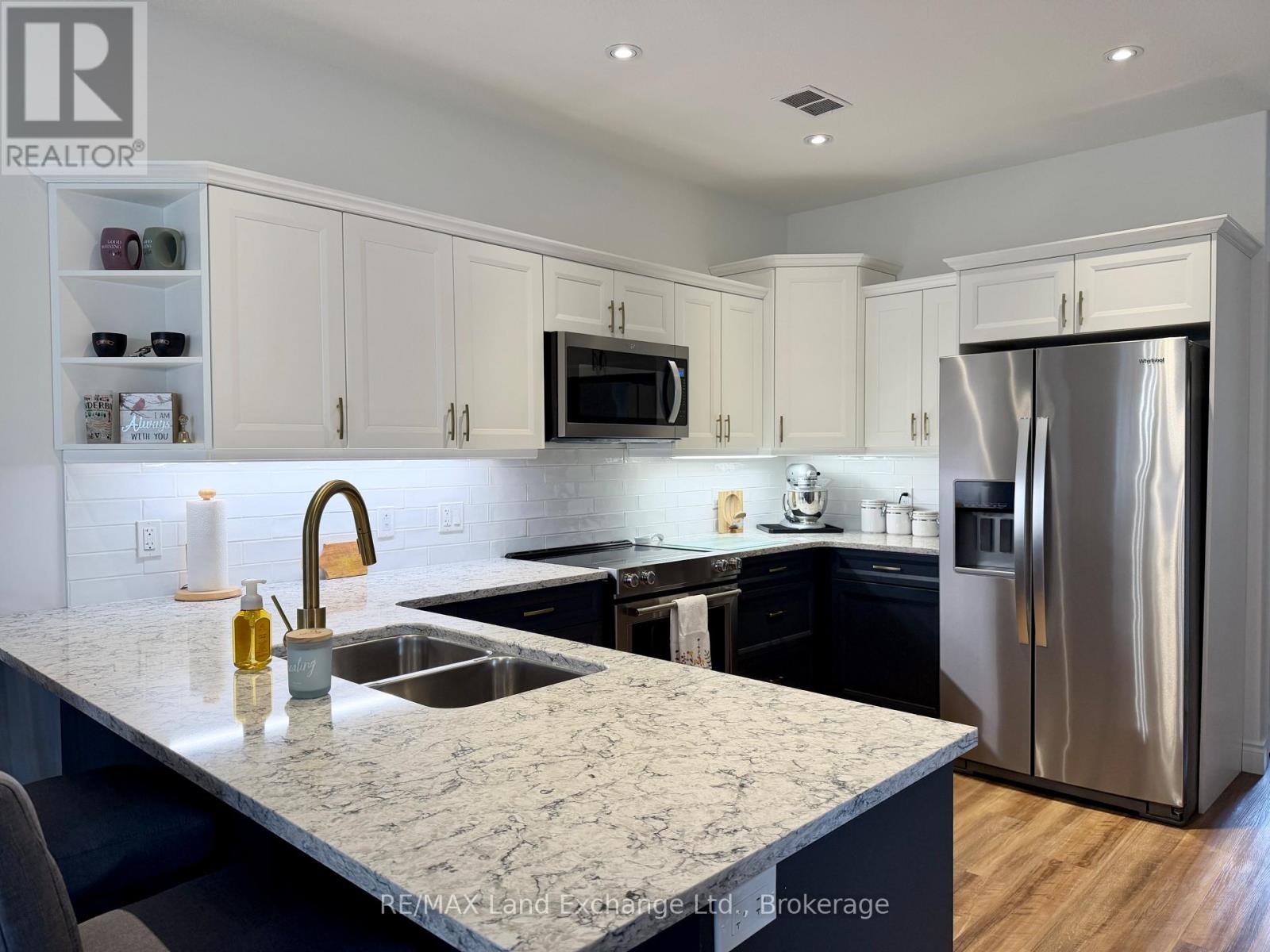 30 - 1050 Waterloo Street, Saugeen Shores, Ontario N0H 2C3 - Photo 3 - X12949218