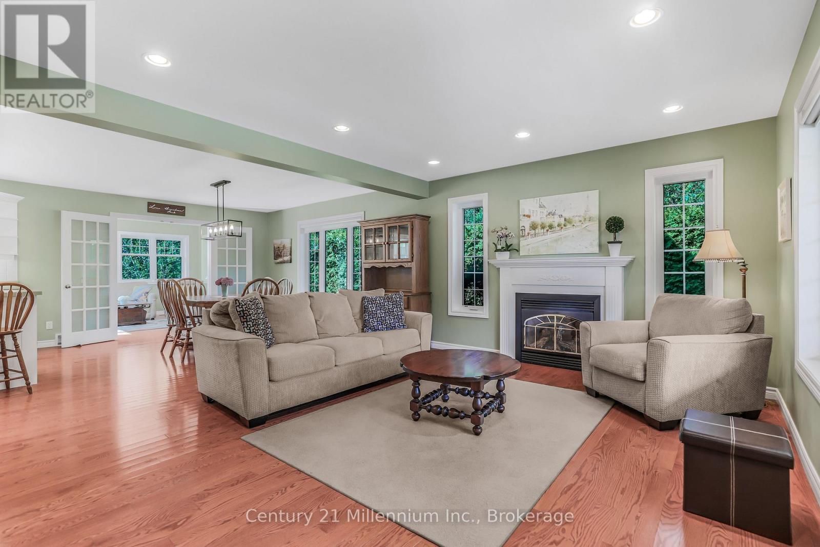 171 Island Street, Saugeen Shores, Ontario N0H 2L0 - Photo 9 - X12950848