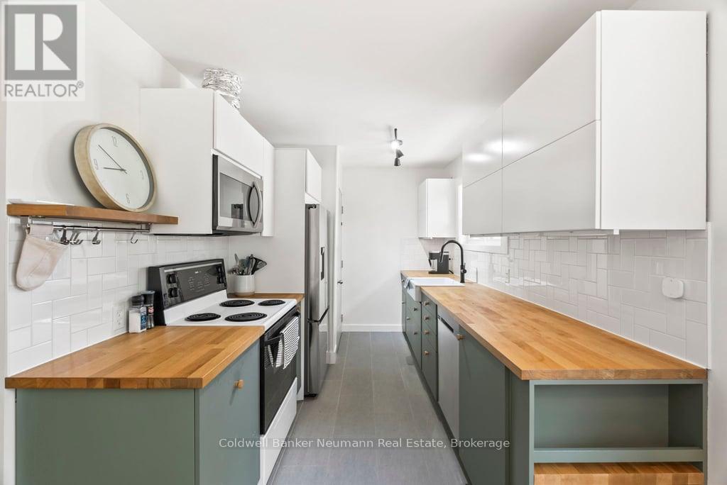 440 Provincial Street, Saugeen Shores, Ontario N0H 2C1 - Photo 3 - X12952892