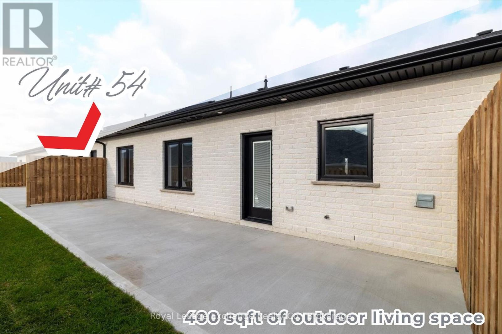 54 - 1071 Waterloo Street N, Saugeen Shores, Ontario N0H 2C3 - Photo 3 - X12952944
