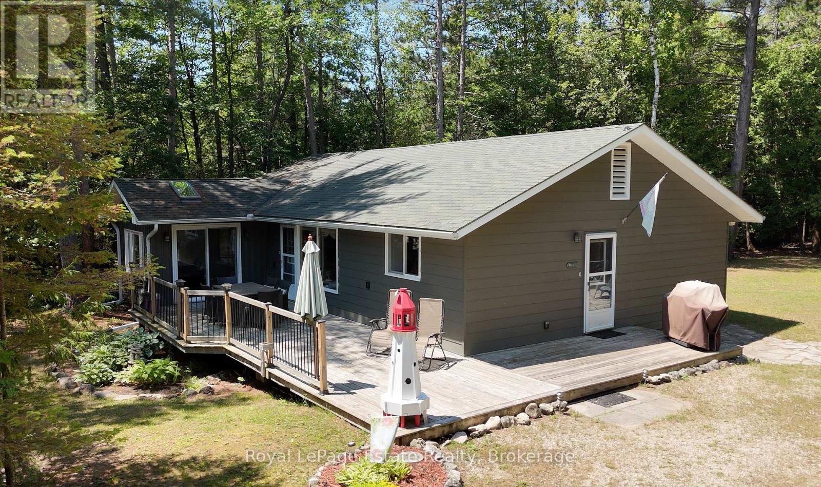 234 Ogimah Road, Native Leased Lands, Ontario N0H 2G0 - Photo 1 - X12953272