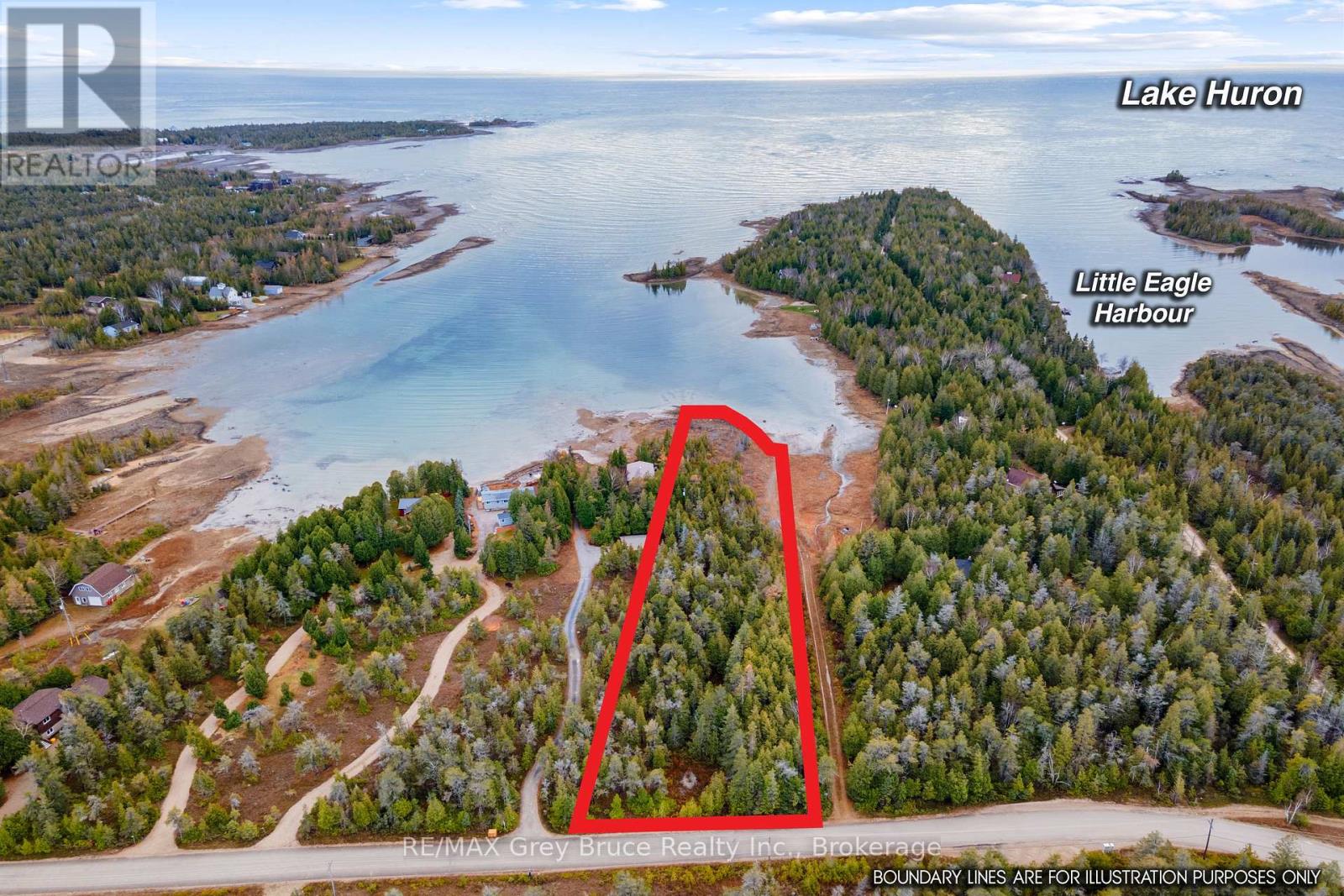 660 Dorcas Bay Road, Northern Bruce Peninsula, Ontario N0H 2R0 - Photo 2 - X12953890