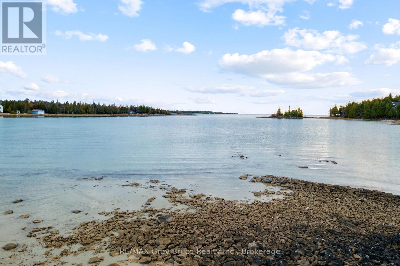 660 Dorcas Bay Road, Northern Bruce Peninsula, Ontario N0H 2R0 - Photo 8 - X12953890