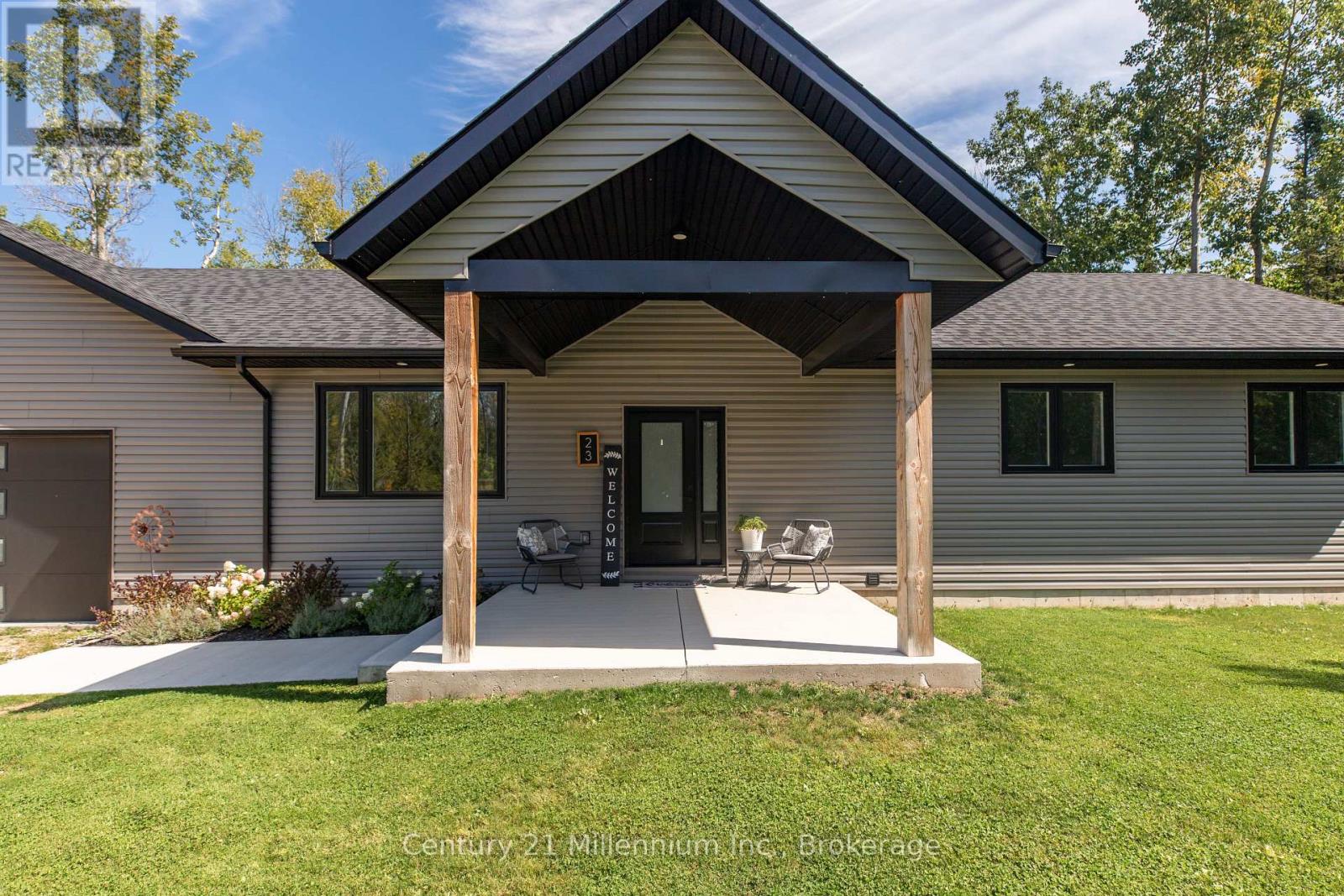 23 Hemlock Road, South Bruce Peninsula, Ontario N0H 2T0 - Photo 2 - X12957146