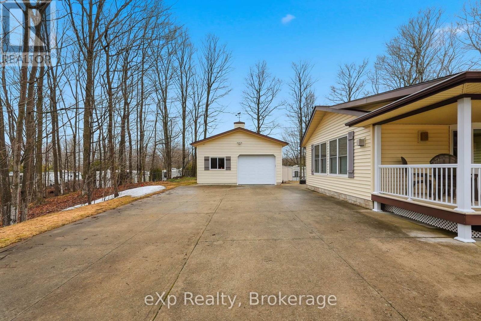 75 Lakeland Drive, South Bruce Peninsula, Ontario N0H 2G0 - Photo 3 - X12959112