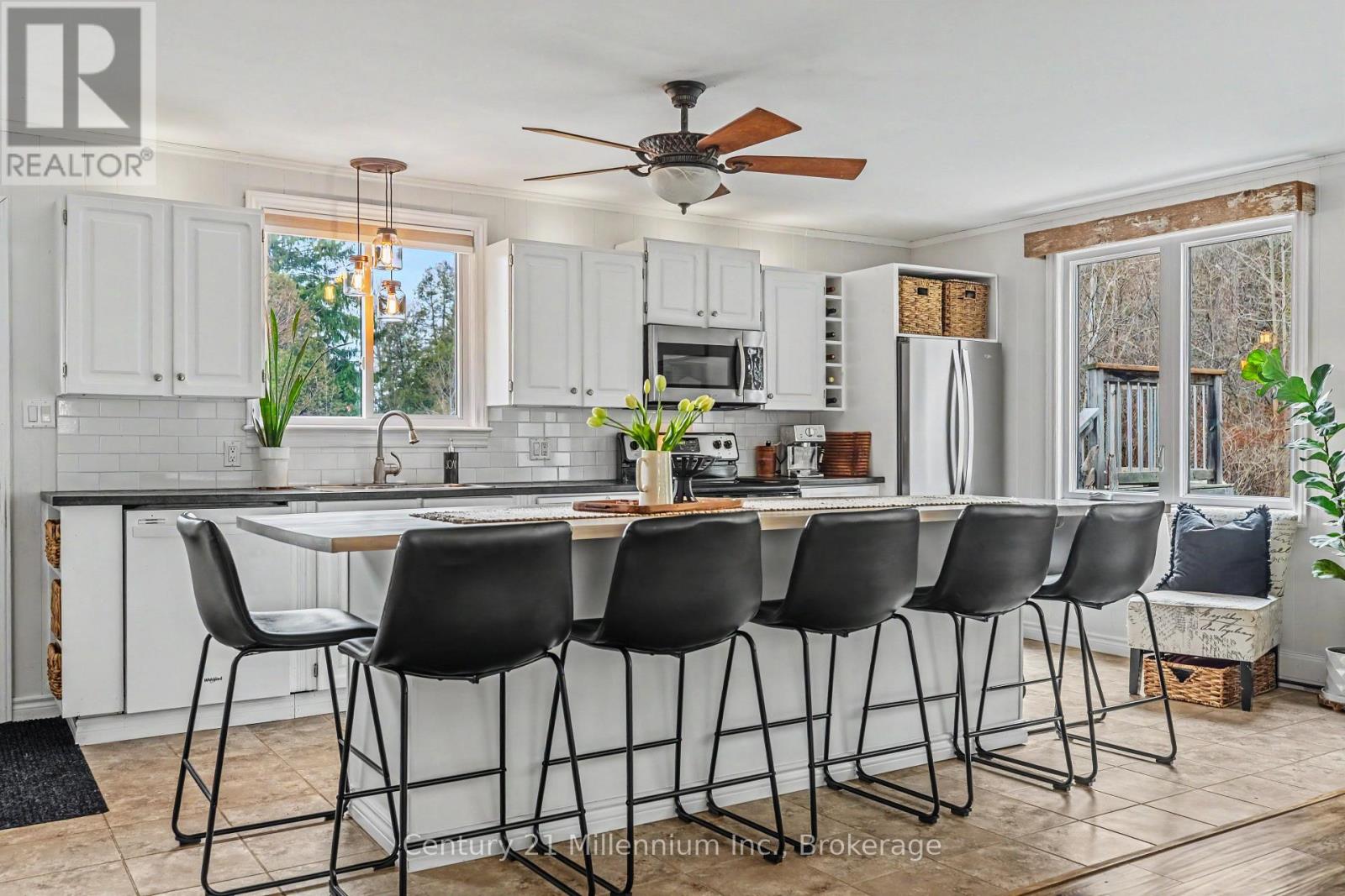 100 South Rankin Street, Saugeen Shores, Ontario N0H 2L0 - Photo 8 - X12959984