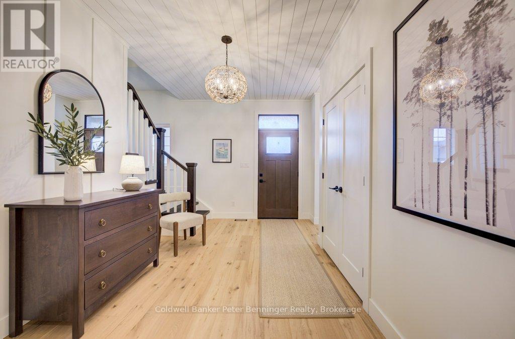 9 Marshall Place, Saugeen Shores, Ontario N0H 2L0 - Photo 4 - X12960270