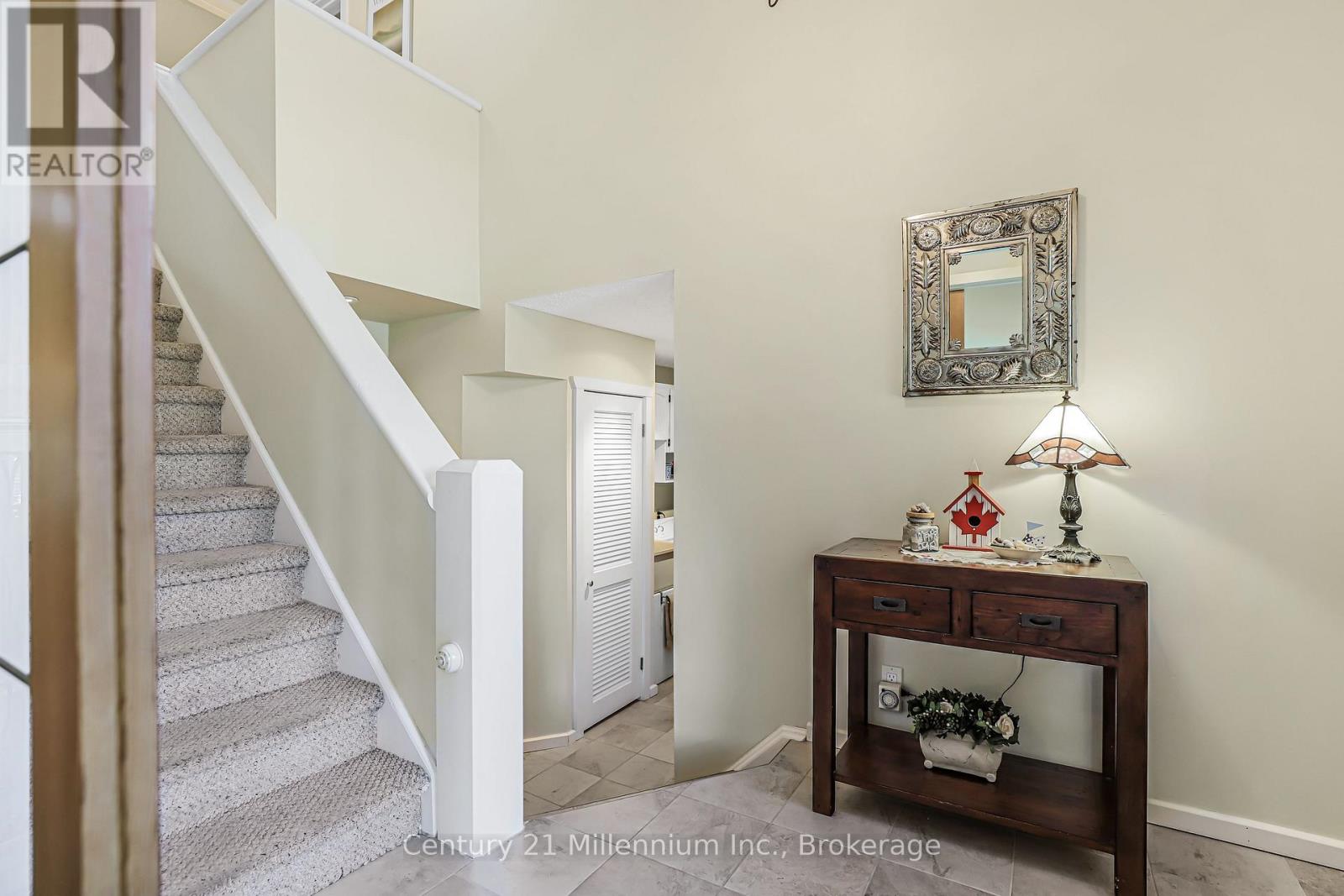294 Albert Street S, Saugeen Shores, Ontario N0H 2L0 - Photo 4 - X12961550